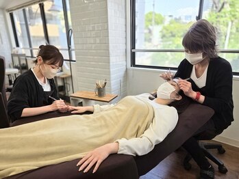 ミンクスタイル 飯田橋店(Mink Style)の写真/【ハンド、フット、まつげ3つ同時施術もOK★】忙しいあなたにオススメ◎当店で指先も目元もキレイに♪