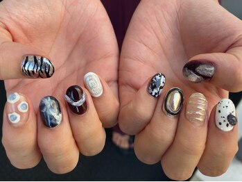 カーティシーネイルズ(curtisii NAILS)/