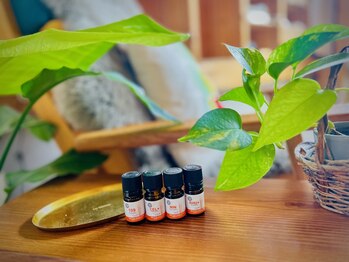 サロン ドゥ レキューム(Salon de L’ecume)の写真/【南フランスの高品質オーガニックアロマを使用した極上のトリートメント】夏のだるさもスッキリ解消☆