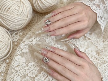 ナナネイル(Nana Nail)/上品ビジューネイル