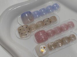 8月 foot monthly design