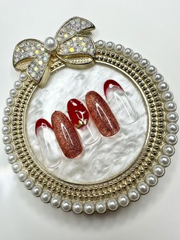 ブリリアント/苺ネイル