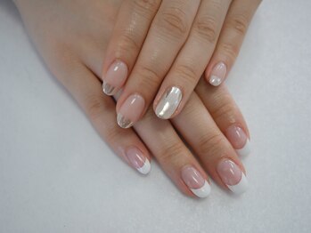 ザネイルズ(The Nails)/フレンチミラーネイル