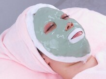 エステティックアウラジパング(Esthetic Aura Zipangu)/ニキビやエイジングに海藻パック