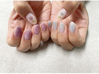 ダイナ ムーン(Dyna moon.)/バラネイル