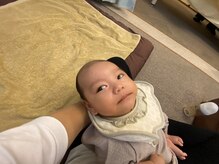 子育てママの整体サロン/施術中のお子様の様子