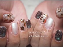 ネイルサロンアンドスクール エーアール(AR)/絶妙なキラキラ感が目を惹く☆