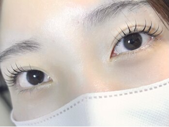 エミニー(Eminy.)の写真/全メニューにトリートメント/コーティング付♪ぱっちり目元へ印象が変わる《次世代ラッシュリフト¥4500》