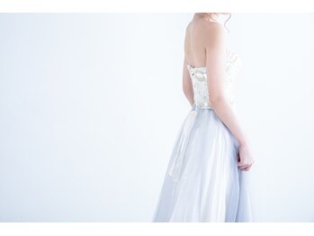 スパアイル(Spa Air)/ドレスの似合う背中へ