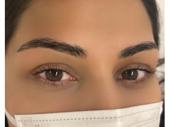 ロイヤルアイラッシュ(ROYAL eyelash)/パリジェンヌ&アイブロウ