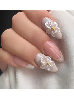 ヘブン ネイル 鶯谷(HEAVEN Nail)/ゴージャスで優しいデザイン