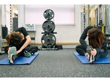 トレーニングスタジオ ARCS つくば店/ストレッチで筋トレの準備運動