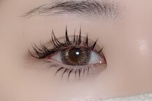 eyel.