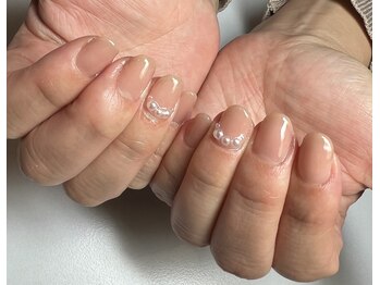 イーネイル(e-NAIL)/大人レディなパールデザイン♪