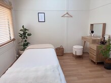 it  /  Lino【ヘッドスパ/頭浸浴/アイブロウ/フェイシャルワックス】の雰囲気（自然光が溢れる空間で落ち着く空間でお待ちしてます）