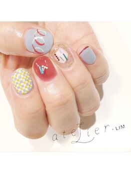 アトリエ プラス リム(atelier +LIM)/赤と水色