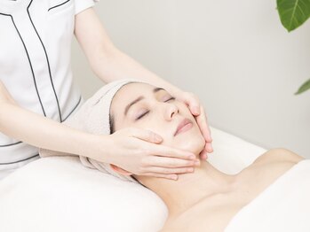 エレナ 恵比寿店(ELENA)/トータルフェイシャルコース