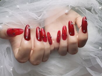 ザ デミュア 銀座店/レッドネイル