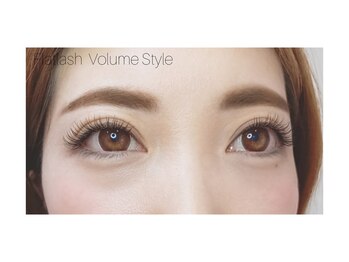 ケイリー アイラッシュ(Kaylee Eyelash)/フラットラッシュ　140本