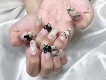 バズネイル(VAZ NAIL)/