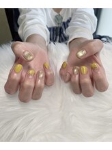 デュアスアール チャンドラ(DuasR chandra)/イエローニュアンスネイル