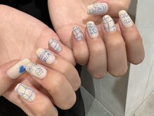 ソワンドブランシュ(Soin de Blanche)/らくがきネイル