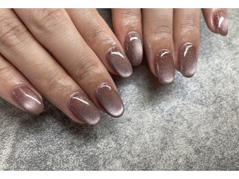 ネイルギャラリーアヴァン(NAIL GALLERY Avant)/マグネットジェル