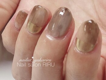 リル(RIRU)/ミラーネイル/ニュアンスネイル