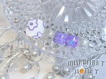 マーガレットハニー 本八幡/手書きぷっくりフラワーネイル