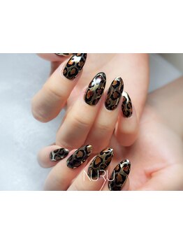 手描きアートが得意なサロン