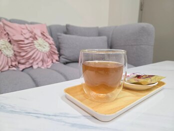 エムネ ラボ 大阪本町(M/NE LAB)/施術後はアフタードリンクを