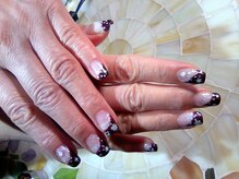 オーロラ(AurorA)/雪の結晶のななめフレンチ