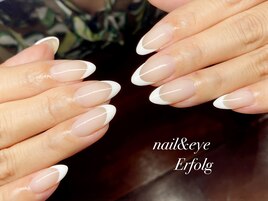 シンプル上品なフレンチネイル！