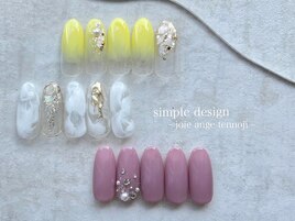ニュアンス　夏ネイル　キレイめ