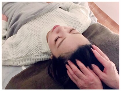 ヒュッゲ ドライヘッドスパ(Hygge dryheadspa)の写真