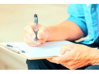 ナオル整体 西川口院(NAORU整体)/来店1 カウンセリング票の記入