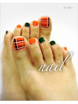 シキ(SIKI)/オレンジの秋チェックネイル