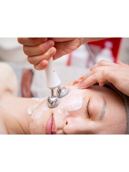 ホウレイ線・たるみ改善！予防ケア