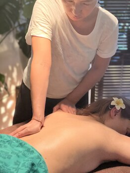 フランボヤン(flamboyant)/背中(腰)のトリートメント