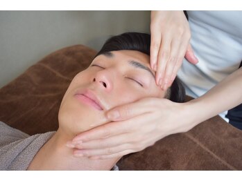 サロンマティス(SALON MATHIS)/リンパマッサージ/小顔・むくみ