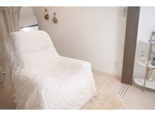 アイラッシュ パルフェ(eyelash parfait)の雰囲気（店内☆電動リクライニングベッド）