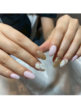 水素ジム911 心斎橋の写真/【フィルイン対応◎1番人気！シンプル2本アート4,980円】
自爪に優しい施術でネイル初心者様にも人気♪
