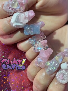 ぺいんともんすたぁの写真/こだわり派さんやお洒落さんも大満足のカラー・パーツを豊富に取り揃え♪トレンドの韓国ネイルもお任せ★