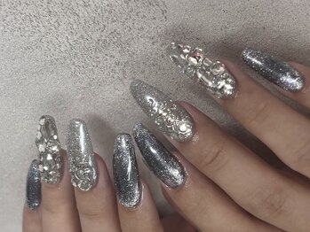 ネイル スタジオ アルマ(NAIL STUDIO ALMA)の写真/新宿エリアに上質個室サロンが登場!お客様とネイリストが一緒に楽しむ“共同制作”を大切に。