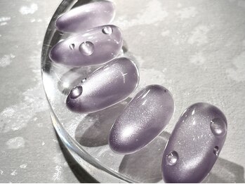 ブレスネイル(brace Nail)の写真/【定額ネイル¥10,000～】大人の余裕とかわいらしさを指先に。上品で華やかな指先に魅せるこだわりデザイン