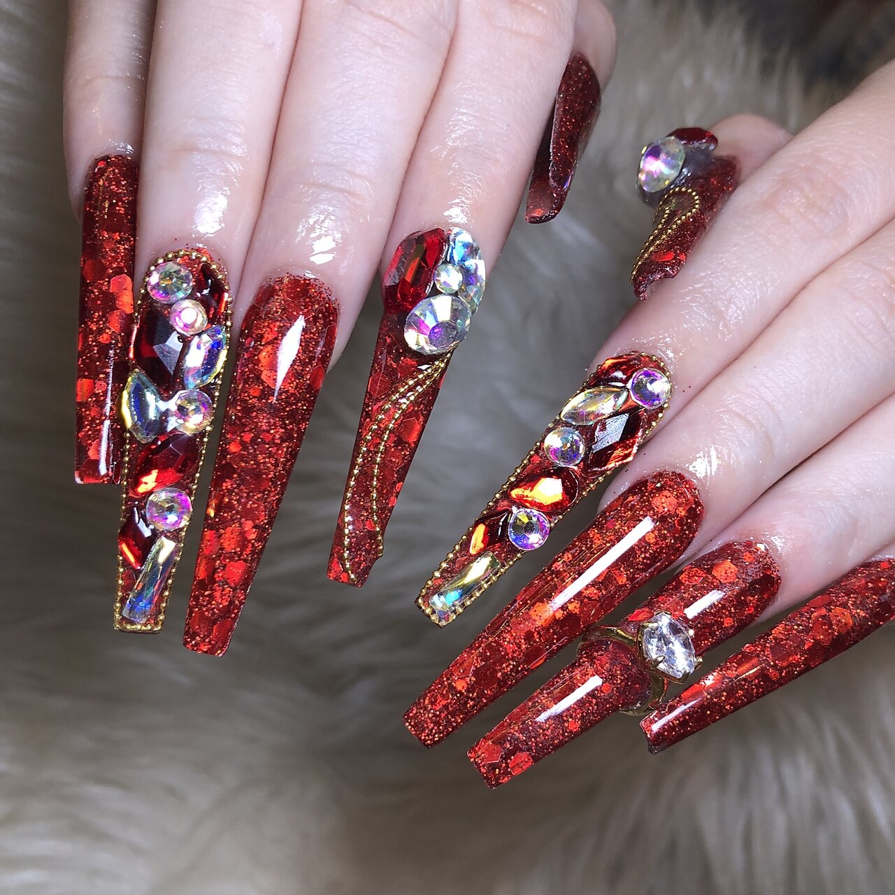 2026年冬トレンド】クロスネイルのネイルデザイン集｜人気順