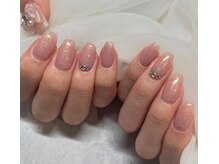 ネイルアンドアイラッシュスタジオ シュシュ(chouchou)/美肌色ワンカラーにパーツ