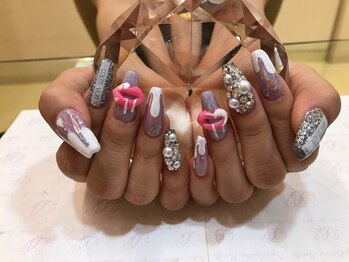 エスフィーネイルサロン ブリーユ(Esfy nailsalon Brille)/キラキラネイル