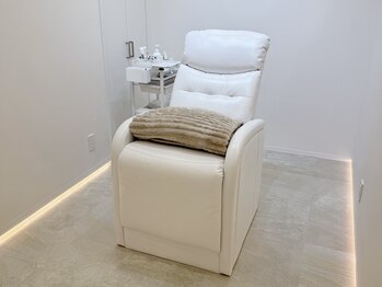 ブルームバイ エムズ(Bloom by m's)の写真/住宅街の一角に佇む、静かなプライベートサロン