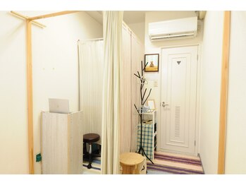 整体屋神崎/更衣室